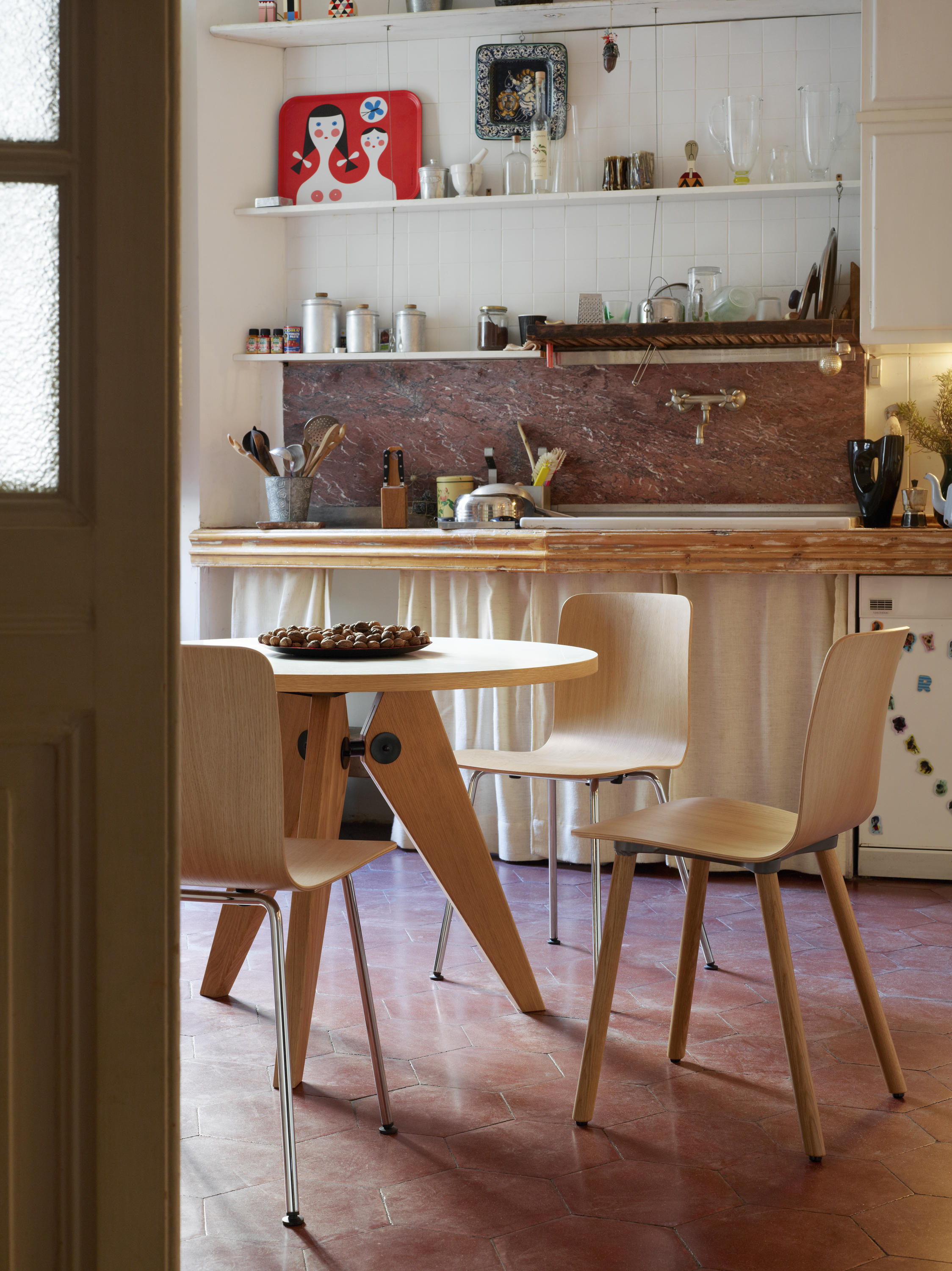 办公椅|现代真皮会议椅|办公家具|设计师家具|哈尔洽谈椅